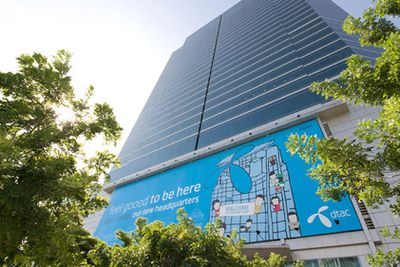 Telenor har kjøpt seg litt ekstra tid etter å ha fått medhold i retten i Thailand.