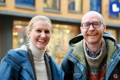 Adm. dir. Ane Nordahl Carlsen og teknologisjef Jørgen Ekvoll i Adbooker.