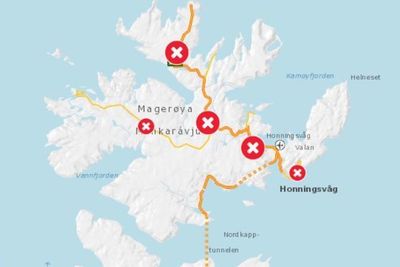 I alt fem strekninger på Magerøya i Finnmark er stengt mandag. 