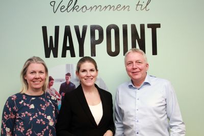 Guro Berild, Marianne Moe-Helgesen og Kjell Rune Tveita ønsker velkommen til Waypoint-avdelingen hos forsikringsselskapet If.