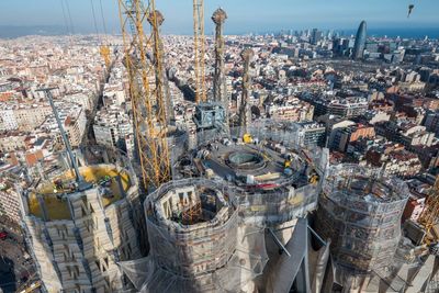 Fortsatt gjenstår det mye arbeid før La Sagrada Família er ventet å stå ferdig i 2026.