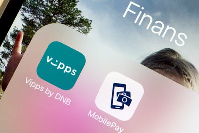 På forbausende kort tid har Vipps fått en solid posisjon innen kontantløs betaling i Norge. Kanskje ikke så rart når 106 banker står bak og at Bank Axept og Bank ID nå fusjoneres inn i selskapet.