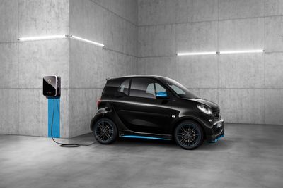 Elbiler i Daimlers bilmerke Smart er de første som støtter Hubjects Plug & Charge-tjeneste.