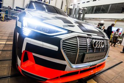 Audi E-tron skal kunne lades med 150 kilowatt.