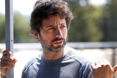 Medgründer i Google, Sergey Brin, advarer aksjonærene om ansvaret og problemstillingene som følger med utviklingen av kunstig intelligens. Her er Brin fotografert under et arrangement Mountain View, California, i mai 2015.