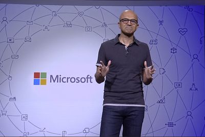 Microsoft-sjef Satya Nadella snakket om verden som en stor datamaskin under åpningen av Build-konferansen.