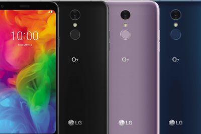 LG Q7.