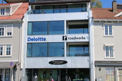 Traftec er en del av Roadworks AS som har sitt hovedkontor i Grimstad.