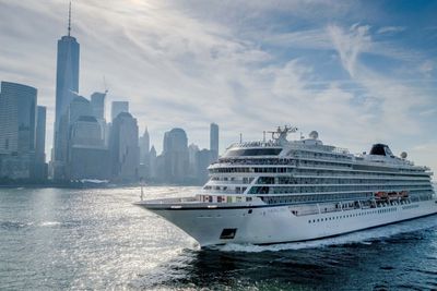 Viking Cruises har tildelt en kontrakt til Vard p[ fem milliarder kroner for byggingen av to cruiseskip. Her illustrert ved et av selskapets eksisterende skip, Viking Star.