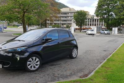 Elbiler må betale bompenger i Bergen fra neste år dersom dagens utvikling fortsetter.