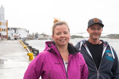 Ellen Gullhaug og Sverre Fossmo er noe så sjeldent som utviklere i distrikts-Norge. Her ved kaia i Brønnøysund.
