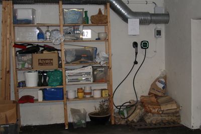 Her er Intelligent Solutions sin ladeboks installert på en av p-plassen i garasjeanlegget til Tennisveien 29 A sameie.