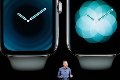 Jeff Williams, Apples chief operating officer, snakker om Apple Watch under en presentasjon den 12. september. 