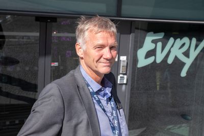 Jon Berntsen leder Operations i Financial Services i Evry. De neste årene er de nødt til å erstatte en rekke seniorer med spesialkompetanse. Slik er det også hos konkurrenten Tieto.