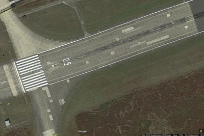 Oppløsningen på satellittbildene fra Kleine-Brogel flystasjon i Belgia er tilsynelatende like god som på bildene fra sivile områder i nærheten.