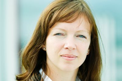 Produkt- og digitaldirektør Tone Krohn Clausen i Canal digital lar kundene se noe av innholdet offline.