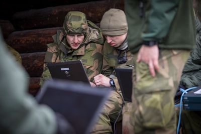 Illustrasjonsbilde fra Forsvarets ingeniørhøgskoles mestringsøvelse i mai 2017. Regjeringen oppretter nå en egen etat dedikert til graderte kommunikasjonsnett.