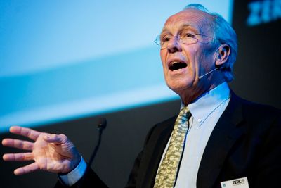 Valhall-feltet i Nordsjøen. BI-professor Jørgen Randers mener norsk oljeproduksjon må avvikles innen 2040.