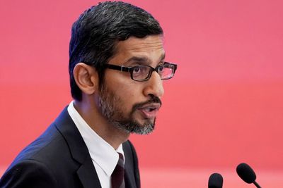 Google-sjef Sundar Pichai  har for første gang uttalt seg offentlig om Project Dragonfly. Her er han fotografert i forbindelse med China Development Forum i mars i år.