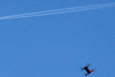 Politiet etterforsker droneflyging ved flyplassen på Røros.