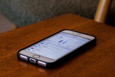 Apple har nylig lansert en «skjermtid»-funksjon som lar Iphone-brukere få oversikt over mobilbruken sin.