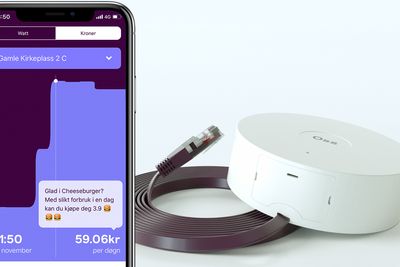 Sensoren fra Oss Norge installeres i sikringsskapet og sender ut data via LTE-M-nettet til Telenor. Via en app kan man følge med på hva som trekker mest strøm.