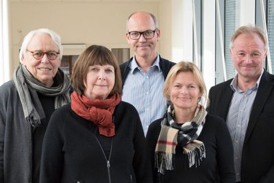 Fra venstre: Birger Heyerdahl, Ilse Hofland, Sigurd Rugsland, Kate Holm og Bård S. Hernes. 