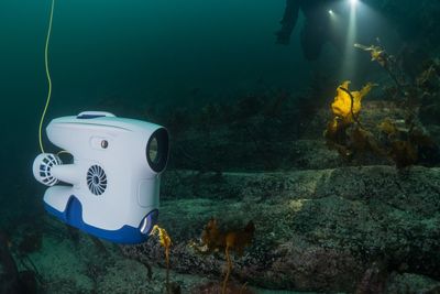Slik ser Blueyes undervannsdrone ut. Denne uken ble den brukt til å inspisere den forliste fregatten Helge Ingstad. Foto: Blueye Robotics.