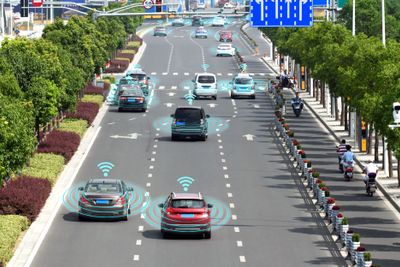 Byene våre vil bli enda smartere, og selvkjørende biler vil fortsette å bli videreutviklet i 2019.