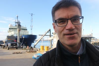 Asgeir Sørensen mener forskere, myndigheter og næringsliv må samarbeide bedre om Norge skal forbli ledende som havnasjon.