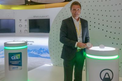 Hver år på CES: Airthings-sjef Øyvind Birkenes gjør som mange andre: Lanserer nye produkter en gang i året, og legger lanseringen til CES i Las Vegas.
