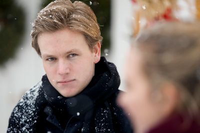 Unge Venstres leder Sondre Hansmark mener forslaget til etterretningslov går altfor langt i å tillate masseovervåking av norske statsborgere og vil at Venstres landsmøte skal sette ned foten.