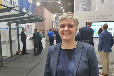 Markedsdirektør Jane Rygaard i Nokia i en av "gatene" på selskapets stand under MWC19 i Barcelona.