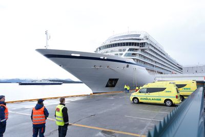 Molde  20190324.
Cruiseskipet Viking Sky ankommer Molde etter problemene som oppstod over Hustadvika i Møre og Romsdal lørdag.
Foto: Svein Ove Ekornesvåg/NTB Scanpix