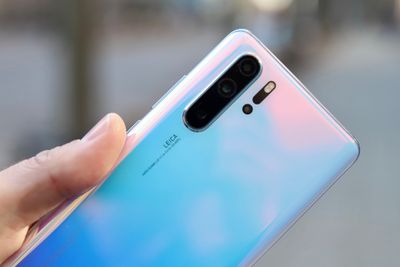 Huawei P30 Pro har hele fire kameraer på baksiden. Sammen med smart bildebehandling gjør det at du får svært gode bilder, nesten uansett lysforhold.