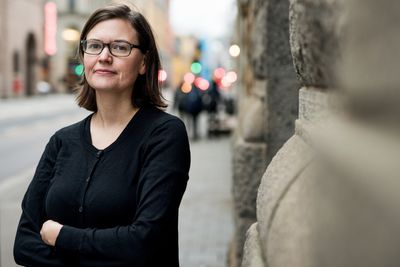 Fagdirektør Gro Mette Moen i Forbrukerrådet peker på at Internett-tilgang er et nødvendighetsgode på linje med strøm, der det allerede er refusjonsordninger om tjenesten blir borte. Hun har sans for kompensasjonsordningen som er innført i Storbritannia.