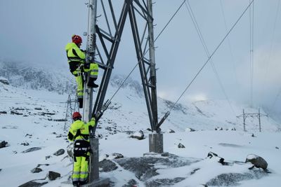 Statnett legger tusenvis av kilometer med fiberkabler landet rundt.