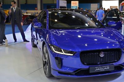 Batteripakkene i Jaguar I-PACE og andre elbiler skal i framtiden like gjerne kunne utstyres ved hjelp av europeisk batteriproduksjon. Det er i alle fall ambisjonene som ble presentert av Frankrike og Tyskland i dag, torsdag.