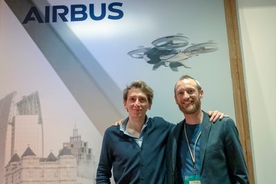 Elkamerater: Teknologisjef for elektrifisering i Airbus, Glenn Llewellyn og direktør for byintegrasjon og infrastrukturutvikling, Vincent Loubière er enige om at elektrisk luftfart er fremtiden