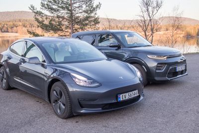 Ifølge flere norske forsikringsselskaper er Tesla og Kias elbiler verstinger på skadestatistikken. 