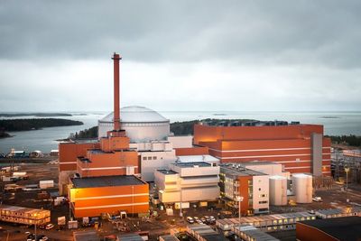 Over 30 prosent av Finlands strømforsyning kommer fra kjernekraft. På bildet Olkiluoto som er et av Finlands to kjernekraftverk. 