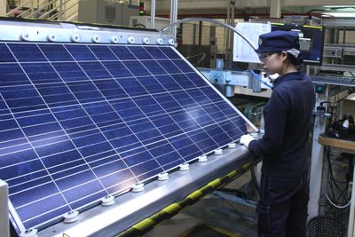 REC Solar i Kristiansand permitterer minst 100 ansatte framover.