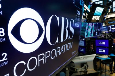 CBS slår seg sammen med Viacom for å ta opp konkurransen med strømmeselskapene. 
