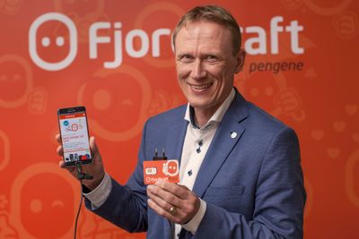 Konserndirektør Rolf Barmen i Fjordkraft trenger flere ungdommer i kundekretsen for å nå målet om 125.000 kunder i 2020.