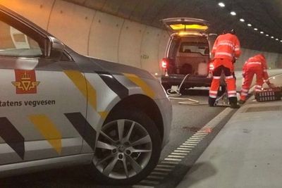 I hele 2019 skal det tas prøver av støvet i Strindheimtunnelen for å finne ut om det er mulig å redusere antall tunnelvasker uten at det går ut over tekniske installasjoner eller trafikksikkerheten. Gevinsten måles i kroner og lavere utslipp av såpe og miljøgifter.