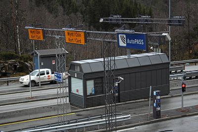 Lister Bompengeselskaps bomstasjon på Handeland mellom Flekkefjord og Lyngdal, er nå historie.