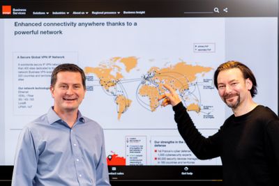 Basefarms datasentre er nå koblet på et av verdens største internasjonale transportnett. Det ser ut til å glede direktør for datasentertjenester, Petter M. Tømmeraas, og nettverksarkitekt Sverre Støkken i Basefarm.