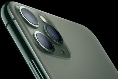 iPhone 11 Pro har fått tre kameraer på baksiden.