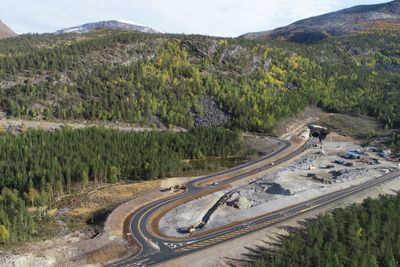 Påhogget på den vestsiden av tunnelen, med den nye påkoblingen til E6 ved Russånes i Saltdal kommune.