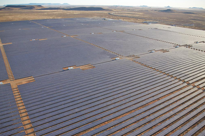 Scatec bygger solkraftverk over hele verden. Her fra et anlegg i Brasil.